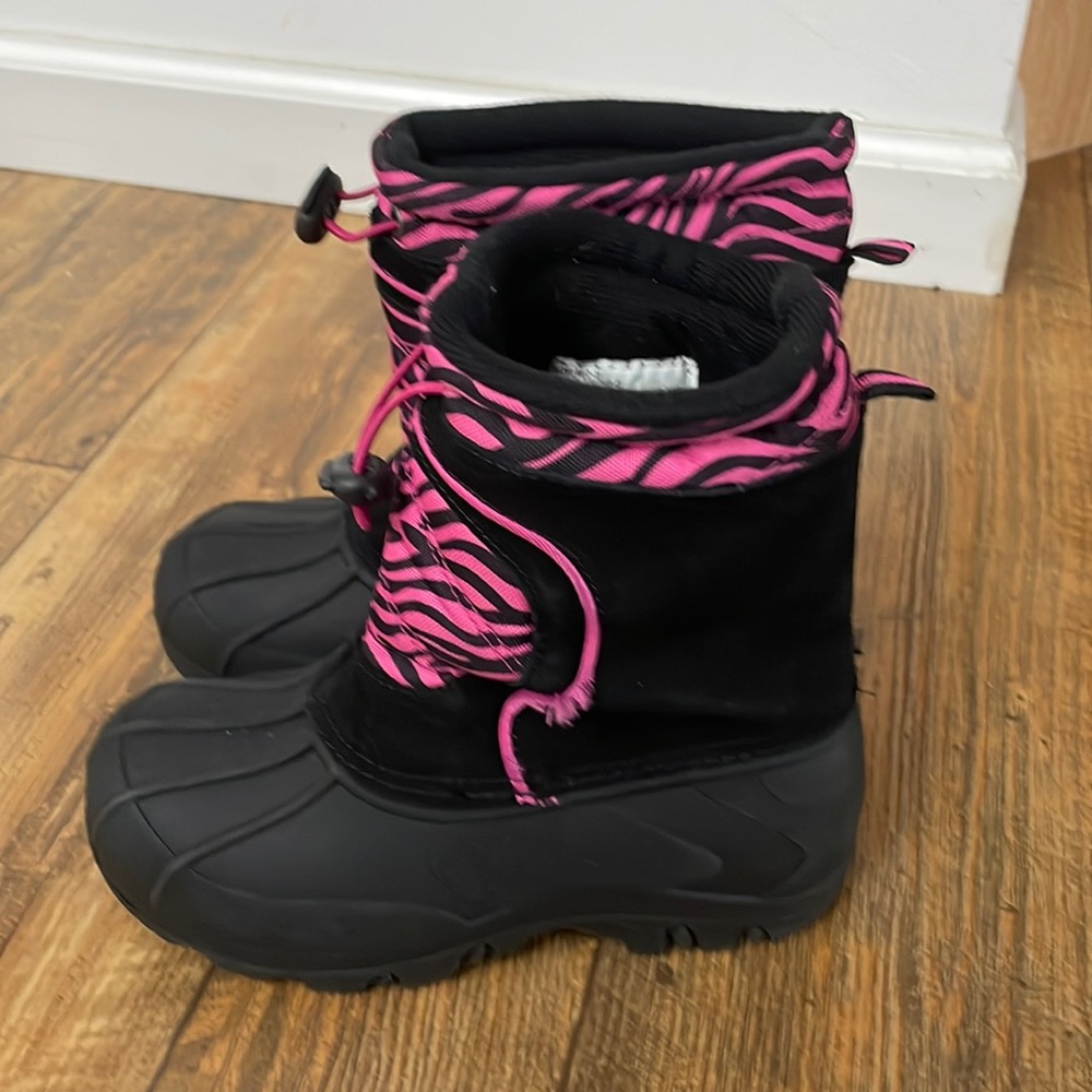Sporto brand Girls Size M (2-3) Snow Boots, only worn once